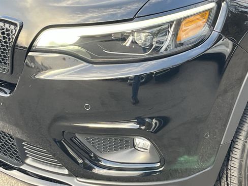 Used 2023 Jeep Cherokee Altitude Lux image 9