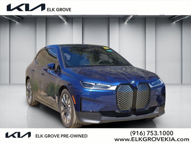 Used 2023 BMW iX xDrive50 w/ Ultimate Package 2 AWD/4WD image 1