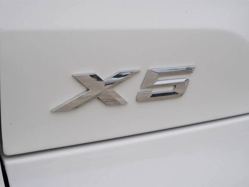 Used 2022 BMW X5 xDrive40i w/ Premium Package image 21