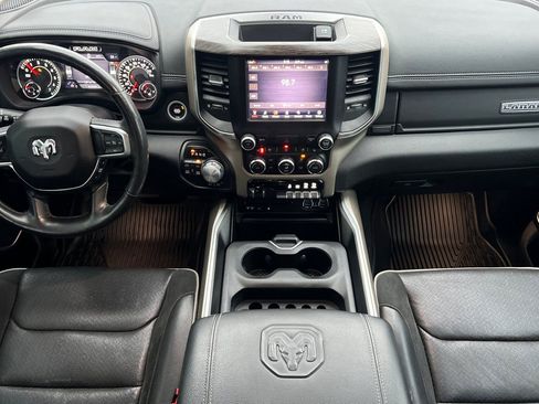 Used 2019 RAM 1500 Laramie AWD/4WD image 14