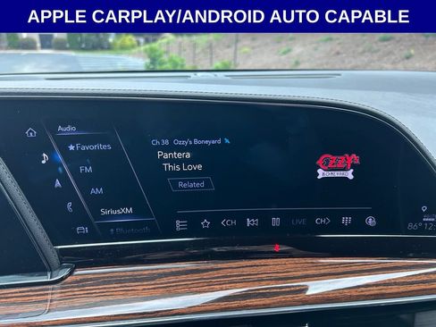 Used 2022 Cadillac Escalade ESV Premium Luxury w/ Performance Package AWD/4WD image 21