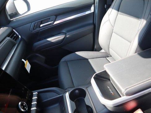 New 2026 GMC Terrain Elevation w/ Elevation Premium Package image 23