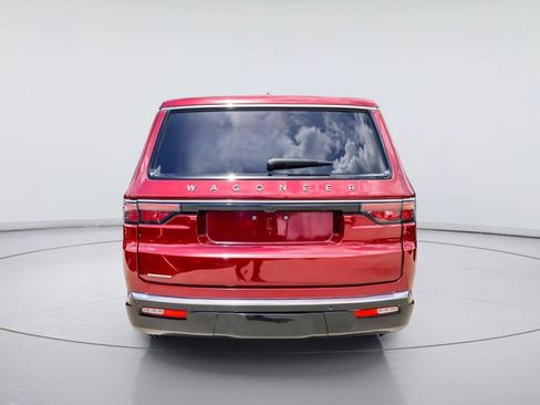 Used 2023 Jeep Wagoneer 4WD image 6
