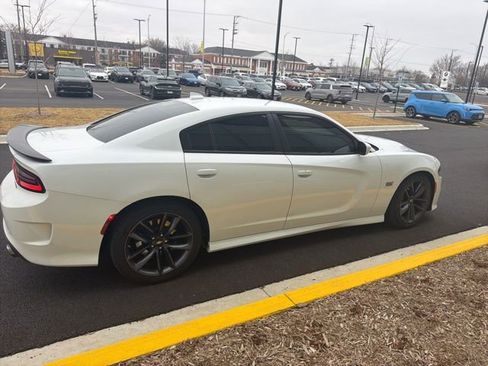 Used 2019 Dodge Charger Scat Pack image 13
