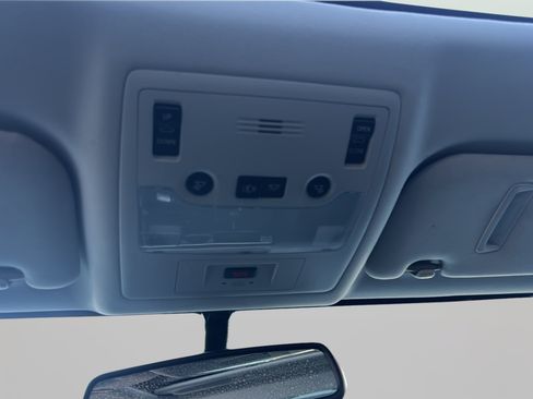Used 2015 Lexus IS 250 w/ Navigation System Package RWD image 18