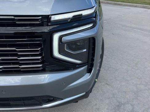 New 2026 Chevrolet Suburban High Country image 15