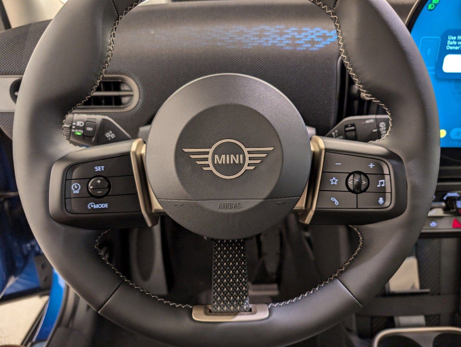 Used 2025 MINI Cooper S FWD image 14