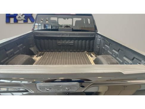 Used 2021 GMC Sierra 1500 SLT w/ SLT Premium Plus Package AWD/4WD image 7