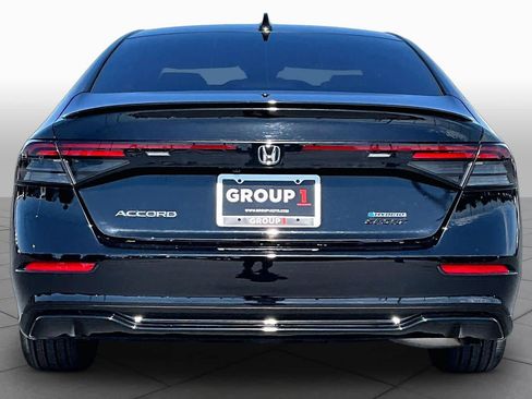 Used 2025 Honda Accord Sport image 4