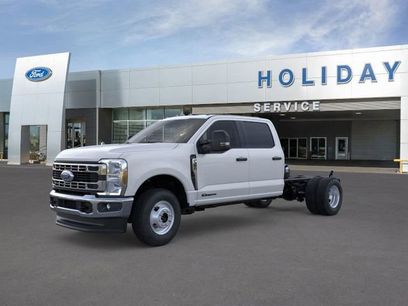 New 2026 Ford F350 4x4 Crew Cab DRW Super Duty