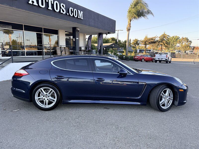 Used 2013 Porsche Panamera S RWD image 8