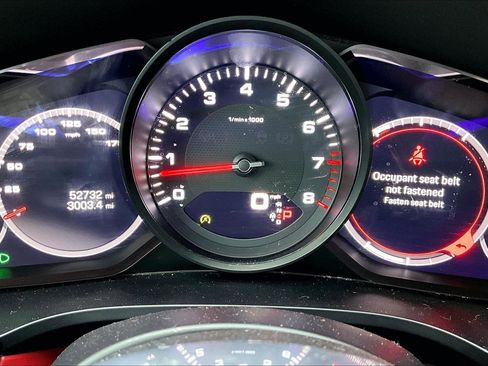 Used 2023 Porsche Cayenne Platinum Edition image 20