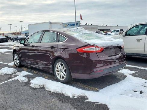 Used 2013 Ford Fusion SE image 3