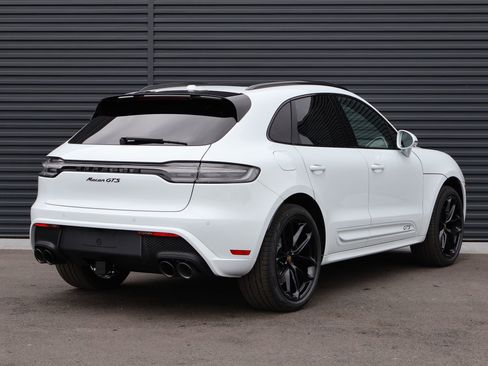 New 2026 Porsche Macan GTS AWD/4WD image 9