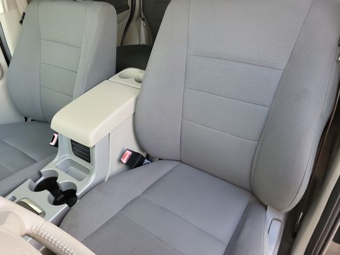 Used 2009 Ford Escape 2WD Hybrid image 11
