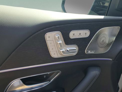 New 2026 Mercedes-Benz GLS 450 4MATIC image 21