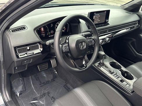 Used 2025 Honda Civic Sport image 18