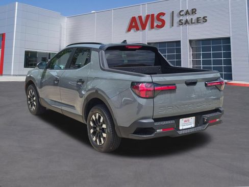 Used 2025 Hyundai Santa Cruz SEL FWD image 9