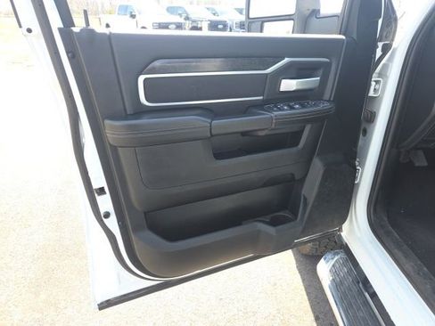 Used 2024 RAM 2500 Big Horn w/ Off Road Package image 21