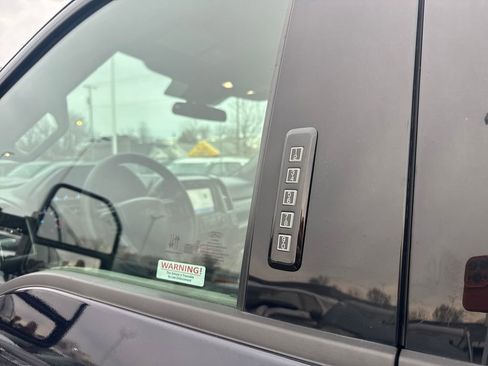 Used 2021 Ford F250 XLT w/ XLT Premium Package image 24