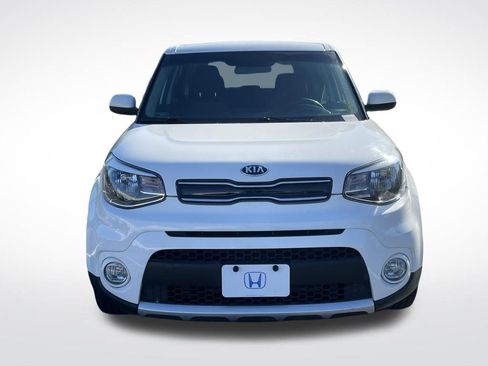 Used 2018 Kia Soul + FWD image 9