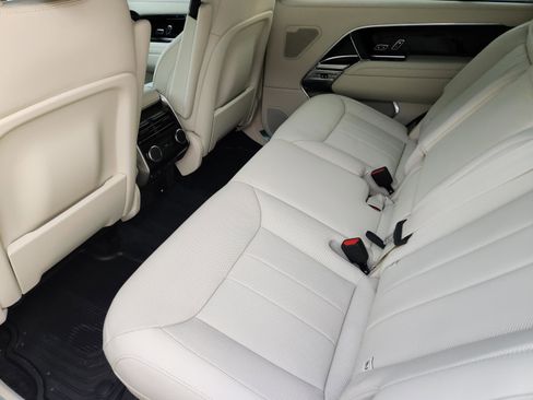 New 2026 Land Rover Range Rover Long Wheelbase SE image 31