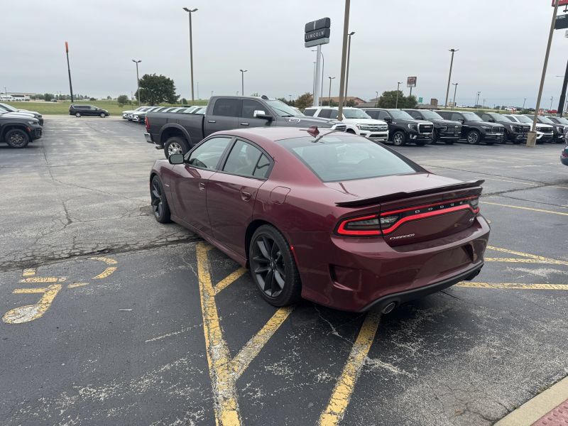 Used 2022 Dodge Charger R/T w/ Performance Handling Group RWD image 3