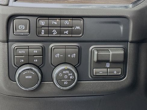 New 2026 Chevrolet Tahoe Premier image 10