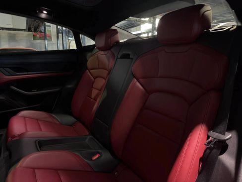 Used 2022 Porsche Taycan RWD image 52