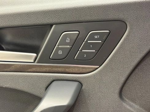 Used 2019 Audi Q5 Prestige w/ Prestige Package AWD/4WD image 25