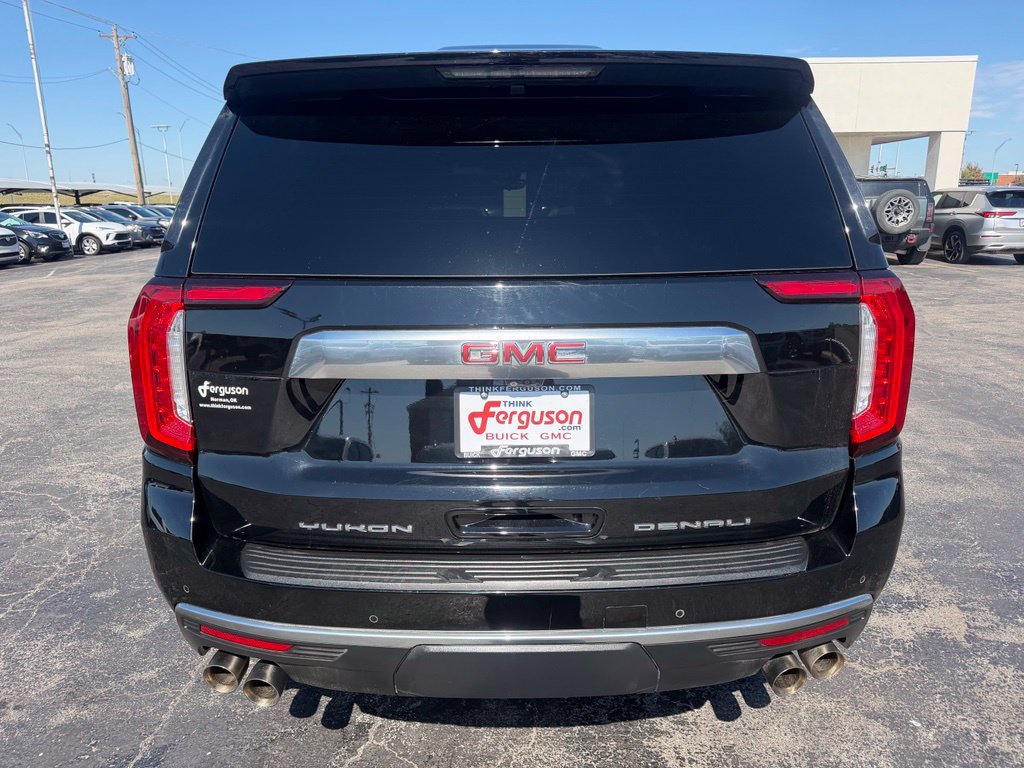Used 2022 GMC Yukon Denali w/ Denali Premium Package AWD/4WD image 15