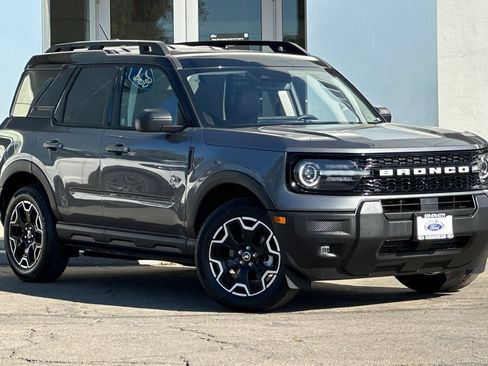 Certified 2025 Ford Bronco Sport Outer Banks AWD/4WD image 2