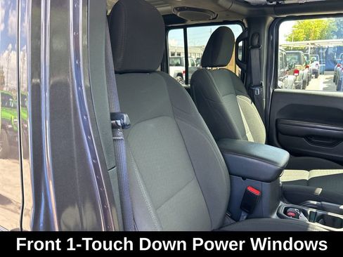 Used 2021 Jeep Wrangler Unlimited Sport AWD/4WD image 23
