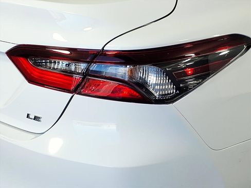 Used 2024 Toyota Camry LE image 8