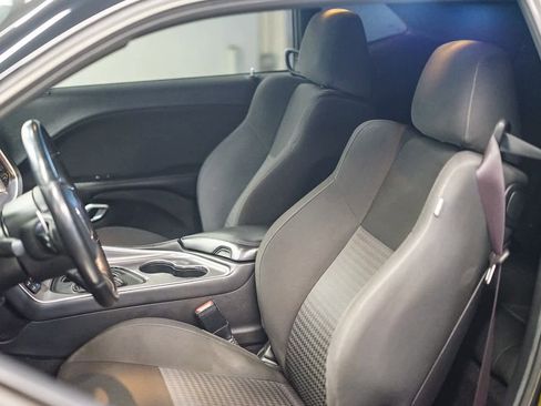 Used 2019 Dodge Challenger R/T image 17