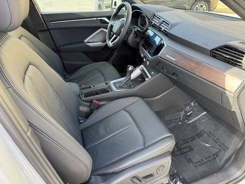 Certified 2025 Audi Q3 2.0T Premium Plus w/ Premium Plus Package image 13