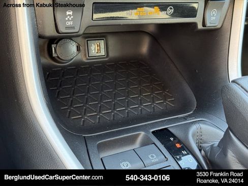 Used 2024 Toyota RAV4 XLE image 24