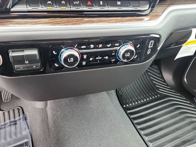 New 2026 GMC Sierra 1500 SLE w/ Preferred Package AWD/4WD image 30