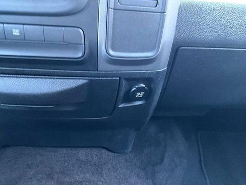 Used 2014 RAM 1500 Express image 28