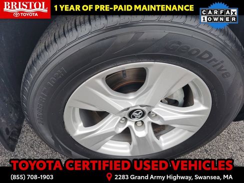 Certified 2020 Toyota RAV4 XLE w/ Convenience Package AWD/4WD image 11