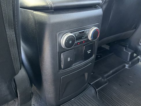 Used 2023 Ford Explorer Limited w/ Limited Technology Package image 14