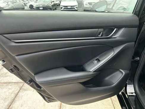 Used 2021 Honda Accord Sport Special Edition image 8