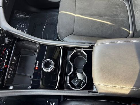 Used 2022 Jeep Grand Cherokee Altitude image 34