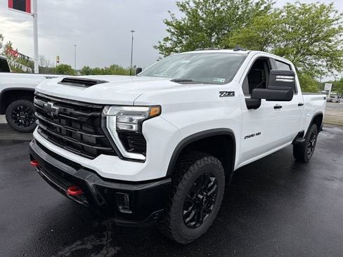 New 2026 Chevrolet Silverado 2500 LT w/ Trail Boss Package AWD/4WD image 11