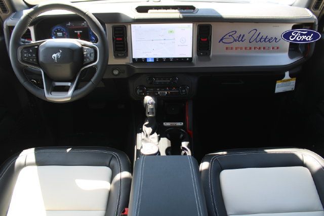 New 2026 Ford Bronco Outer Banks w/ Sasquatch Package AWD/4WD image 14