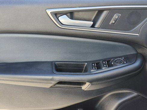 Used 2022 Ford Edge SEL w/ Sport Appearance Package image 39
