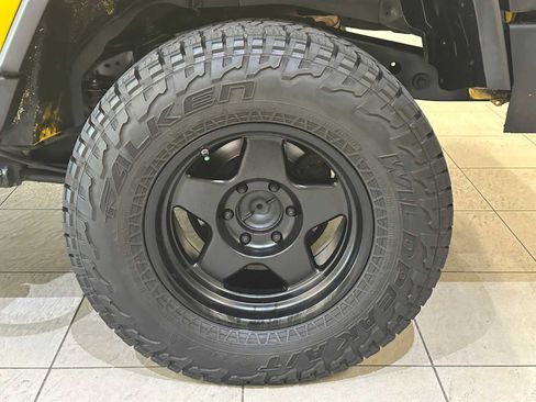 Used 2008 Toyota FJ Cruiser 4WD image 8