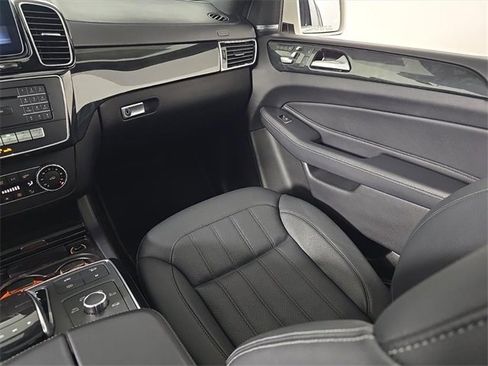 Used 2019 Mercedes-Benz GLS 450 4MATIC image 26