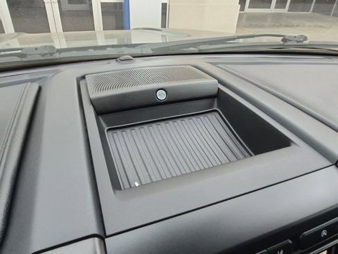 Used 2021 Ford Expedition Max Limited image 14