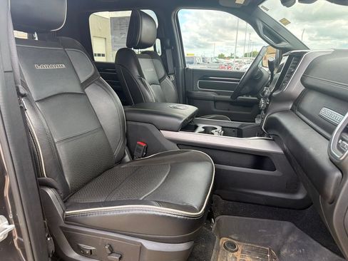 Used 2022 RAM 2500 Laramie w/ Night Edition AWD/4WD image 12